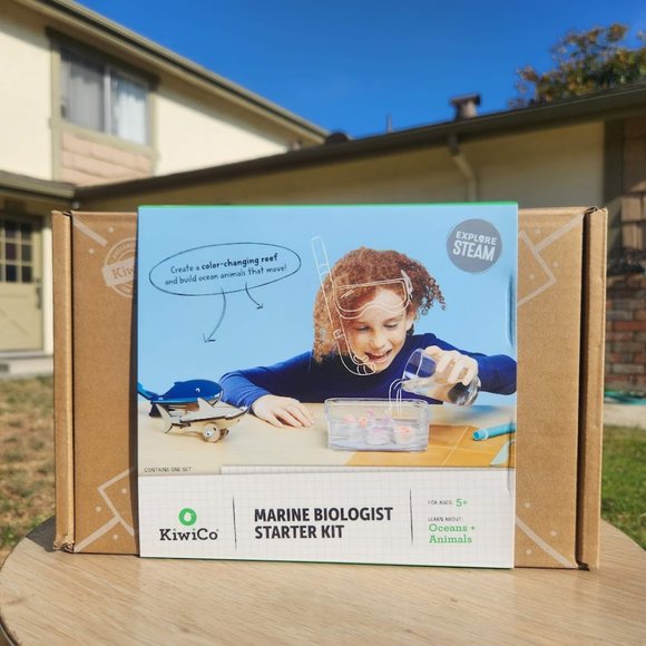 NEW KiwiCo. Kiwi Co.Marine Biologist Science Kit Biology Ocean Life coral reefs - Picture 1 of 11